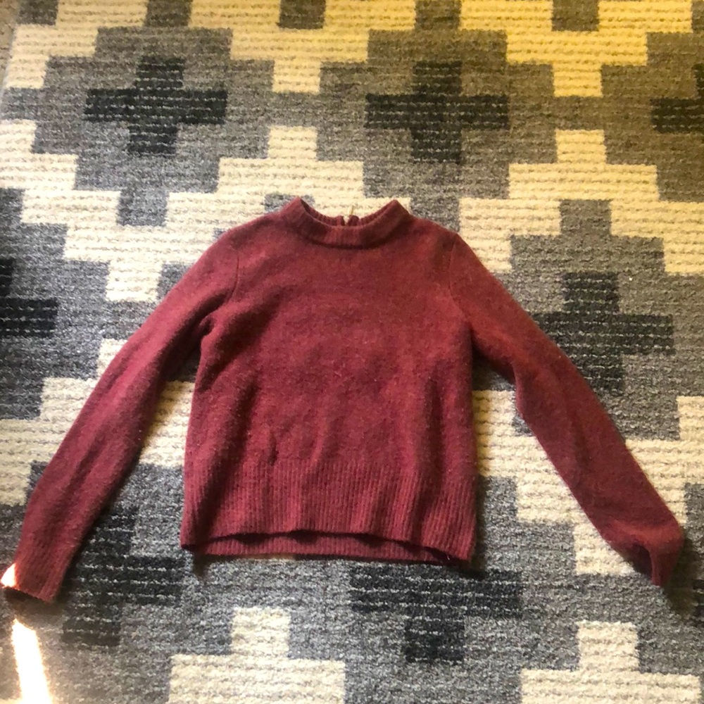 Soft winter sweater with cute zip